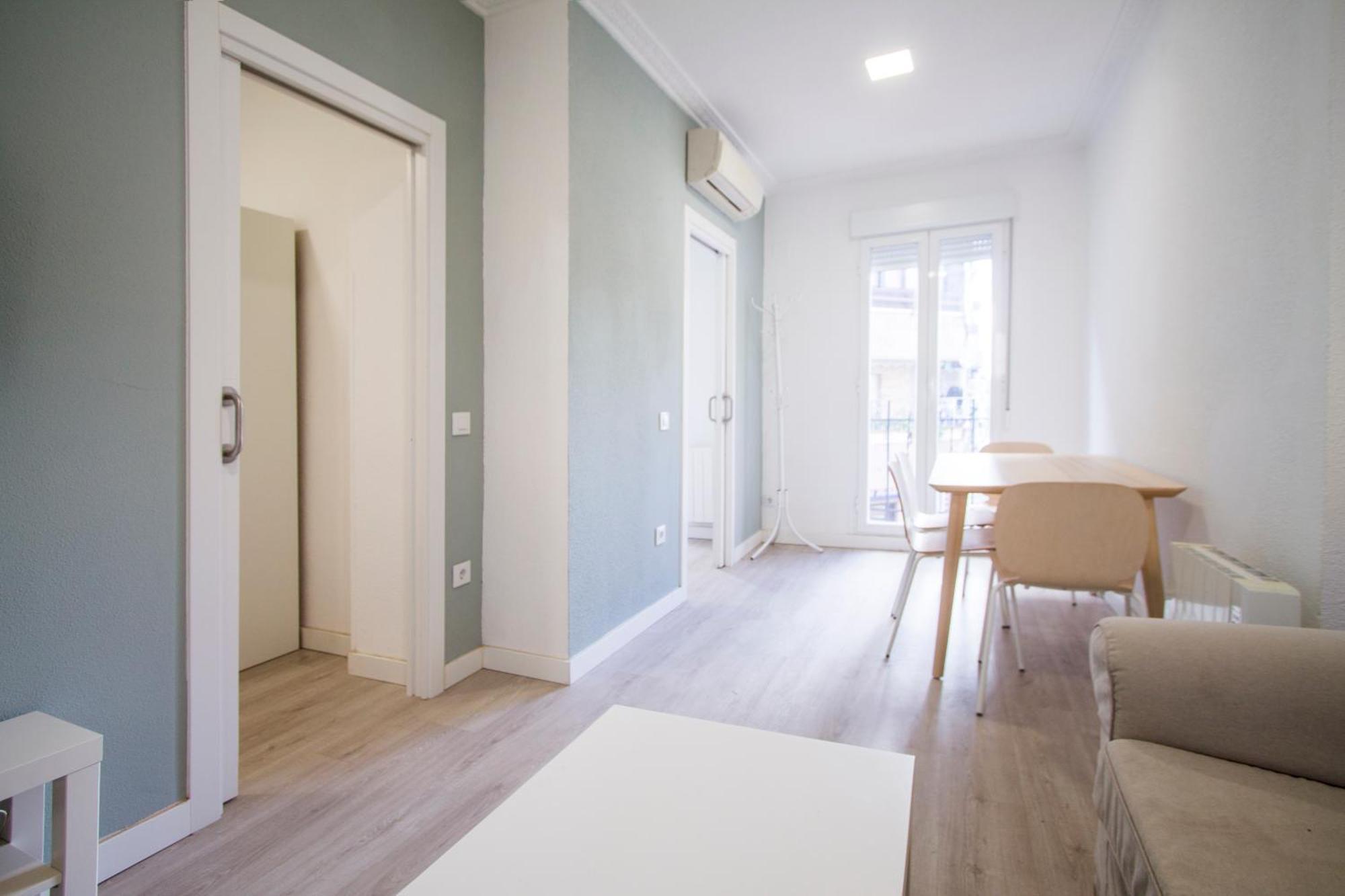Apartamentos Tetuan Sandino Мадрид Екстер'єр фото