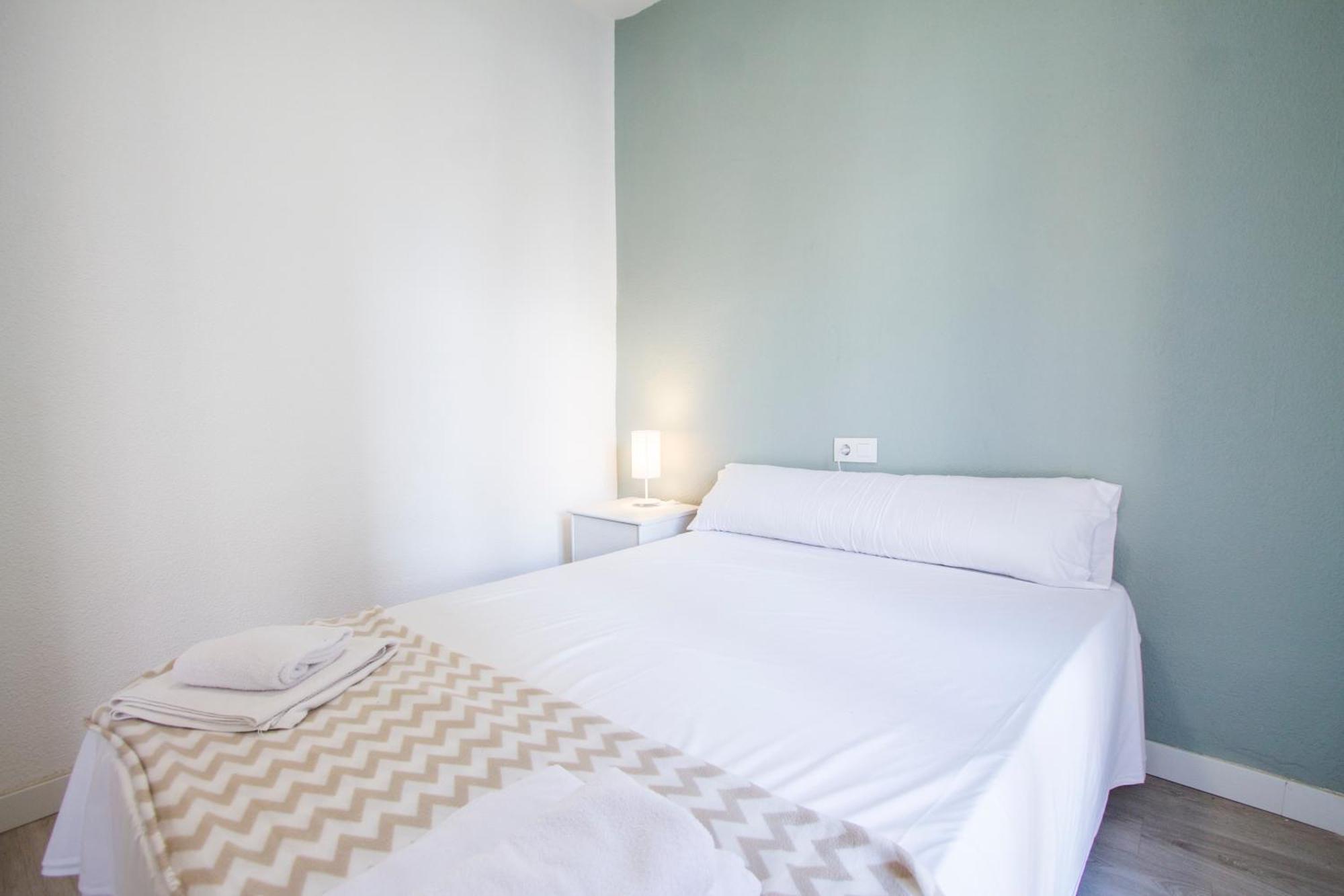 Apartamentos Tetuan Sandino Мадрид Екстер'єр фото