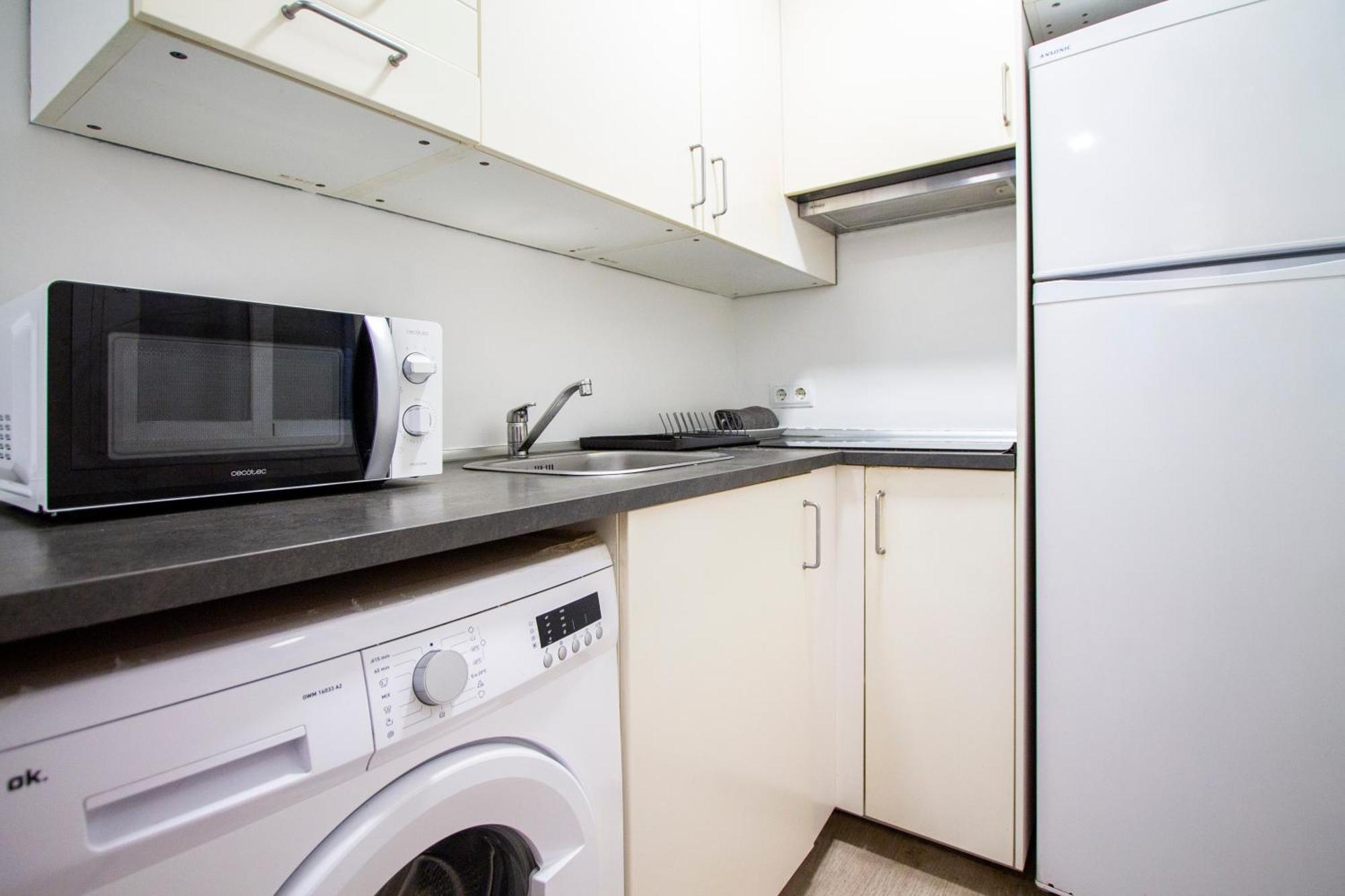 Apartamentos Tetuan Sandino Мадрид Екстер'єр фото