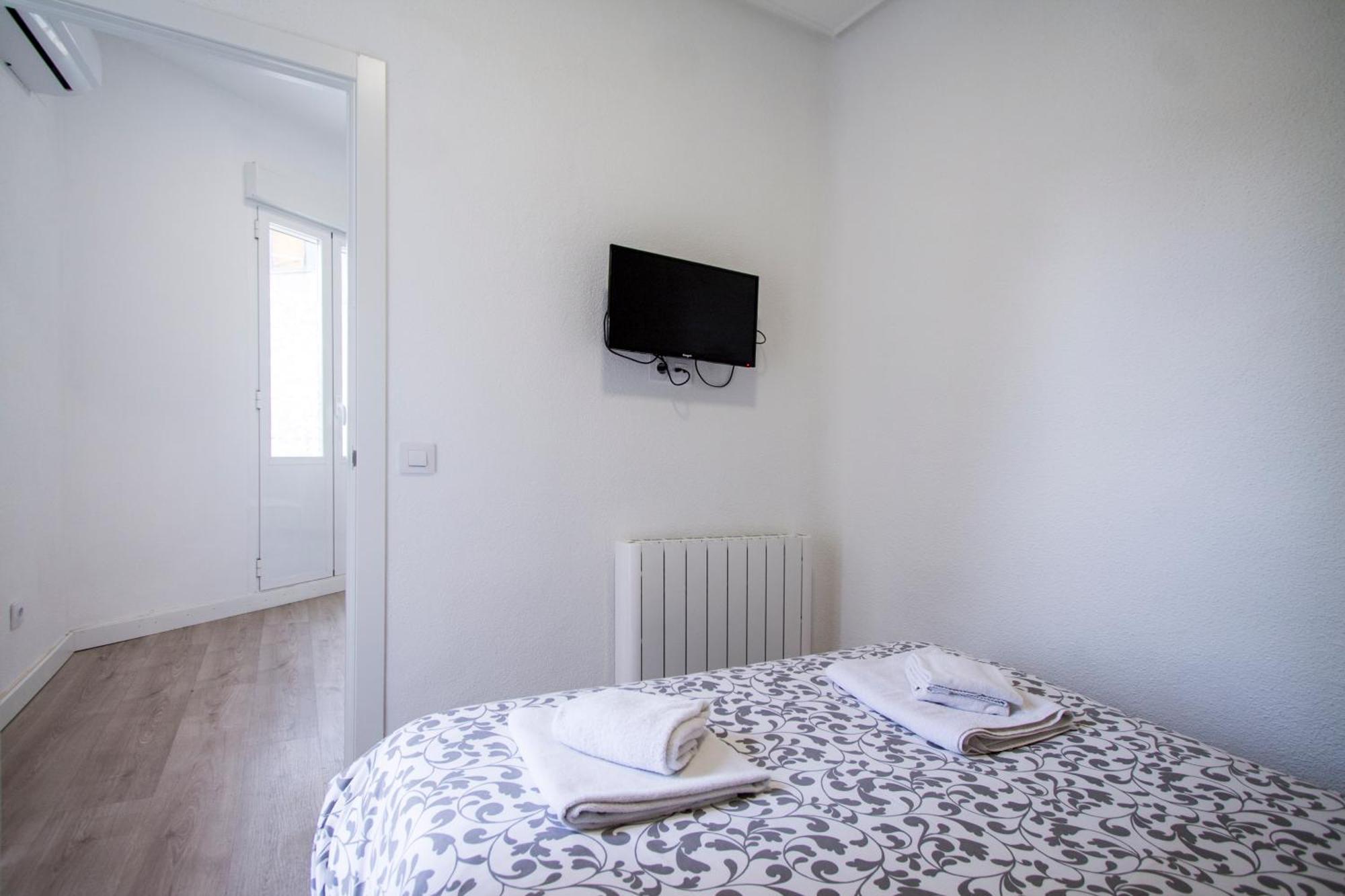 Apartamentos Tetuan Sandino Мадрид Екстер'єр фото